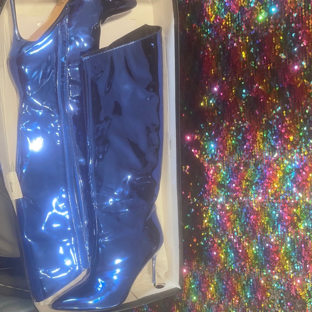 🔥Metallic blue heels🔥